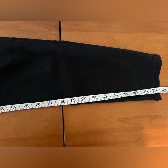 Madewell 9" Mid-Rise Skinny Jeans in Lunar Wash: TENCEL Denim Edition. Size 27. - Picture 8 of 9